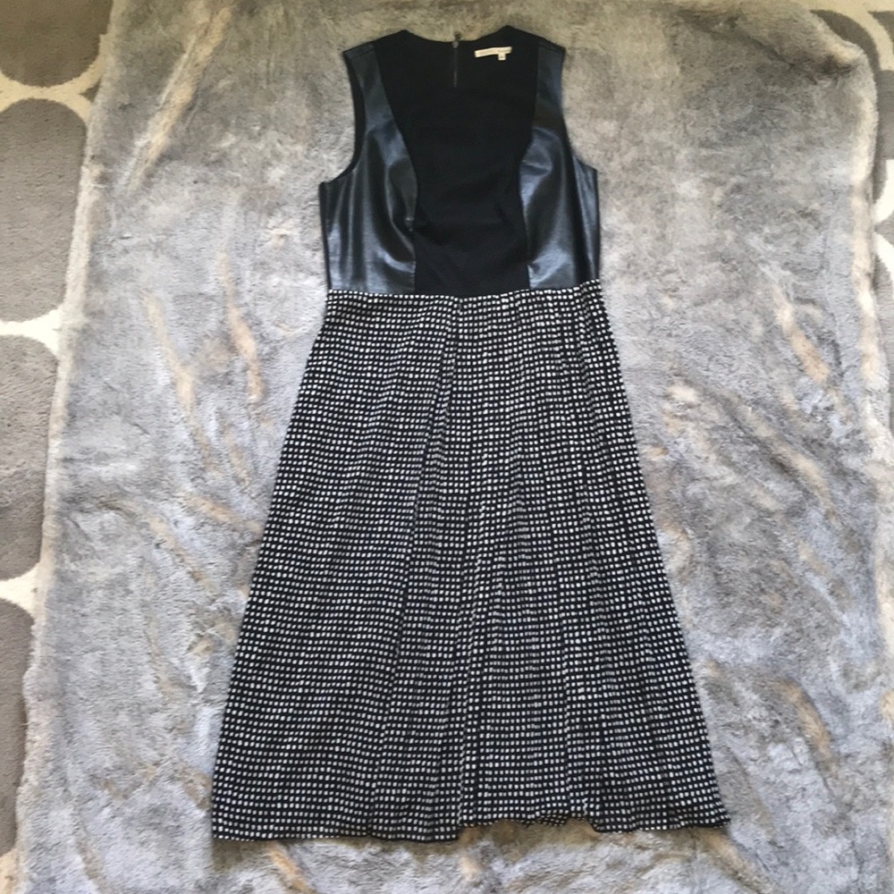 EUC Rachel Roy dress (black and white)